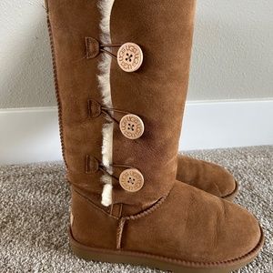Ugg Tall Bailey Boots Three Button Size 10